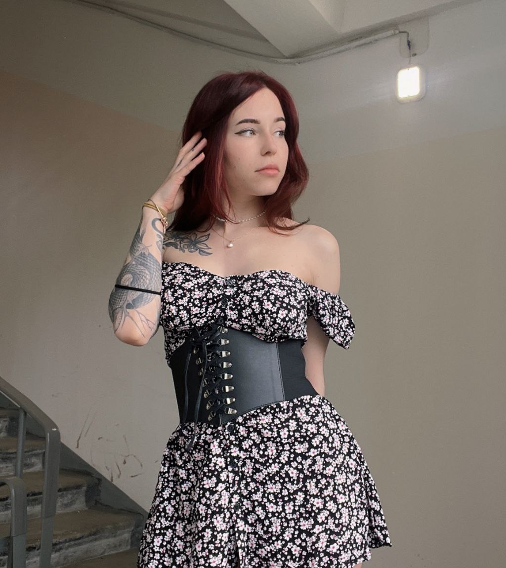 Кристи привлекательная девушка из Асбест цена от 3000 руб