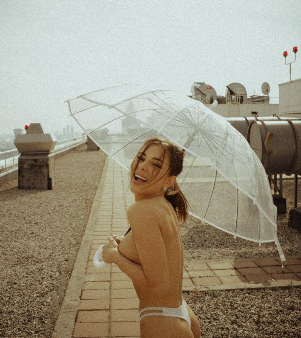 Люсия привлекательная девушка из Асбест цена от 4000 руб