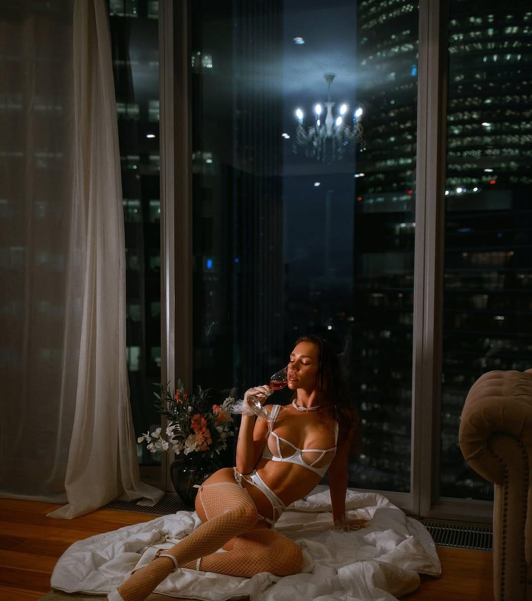 Индивидуалка Света, доступна для личного знакомства от 10000 руб